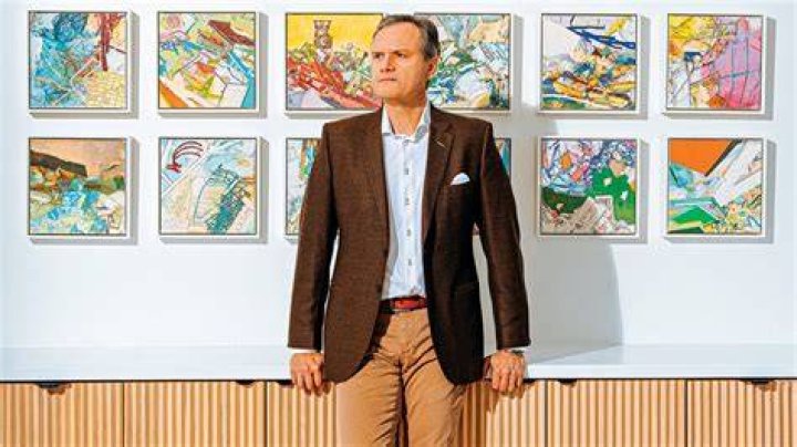 Darius Adamczyk Bio, Wiki, Age, Height, Family, Wife, Board of