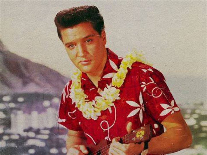 Elvis Presley's smothering mother could have been the cause of his self