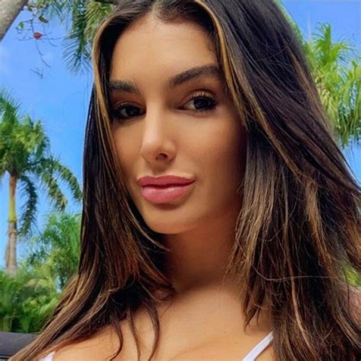 Lyna Perez Height How Tall Is The AmericanBased Bikini Model? &raquo; YTC