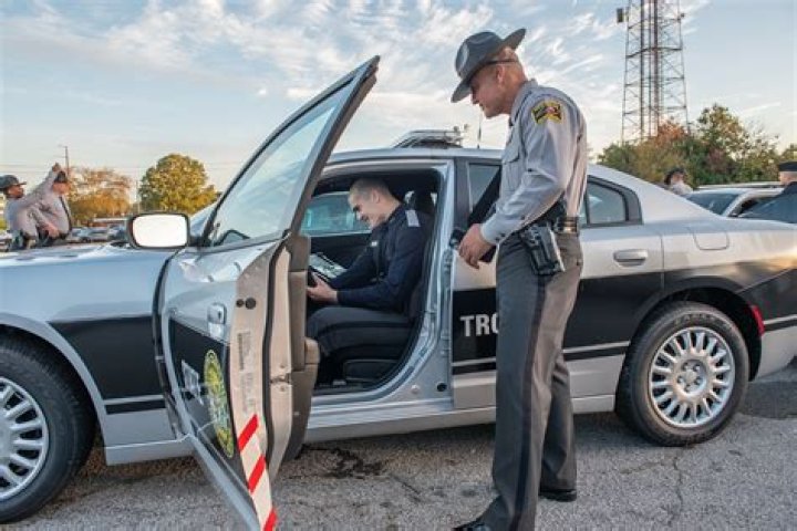 NC highway trooper prays with Midlands woman, father Charlotte Observer