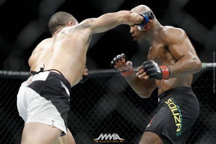 Robert Whittaker to face Jacare Souza MMA Sporting News